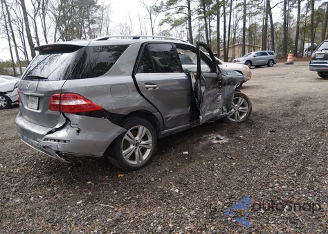 2013 Mercedes-Benz Ml 350 z USA, uszkodzony, nr VIN 4JGDA5JB6DA176607